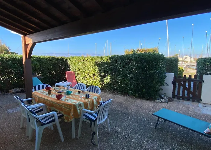 Villa T4 Au Bord Du Avec Terrasse, 6 Pers, Parking, Animaux Acceptes, Classee 1* - Fr-1-798-37 *