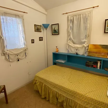T4 Au Bord Du Avec Terrasse, 6 Pers, Parking, Animaux Acceptes, Classee 1* - Fr-1-798-37 Leucate