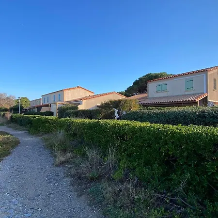 Villa T4 Au Bord Du Avec Terrasse, 6 Pers, Parking, Animaux Acceptes, Classee 1* - Fr-1-798-37 *