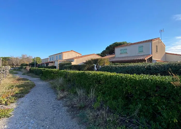 فيلة T4 Au Bord Du Avec Terrasse, 6 Pers, Parking, Animaux Acceptes, Classee 1* - Fr-1-798-37 *